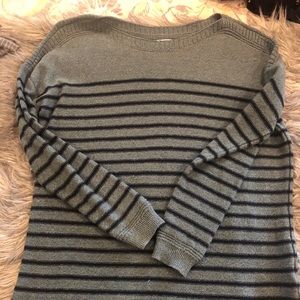 Ladies sweater
